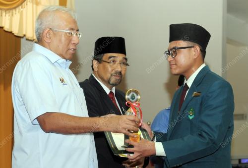 PG01_20092016_MAHDZIR_PELAJAR
