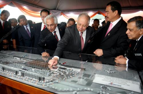 DATUK SERI MOHD NAJIB TUN RAZAK