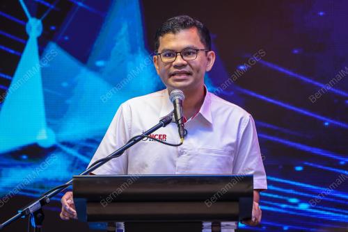 AKMAL NASRULLAH MOHD NASIR