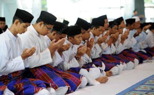 PG01_21042016_DOA_PELAJAR