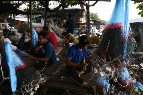 AIR LAUT SURUT
