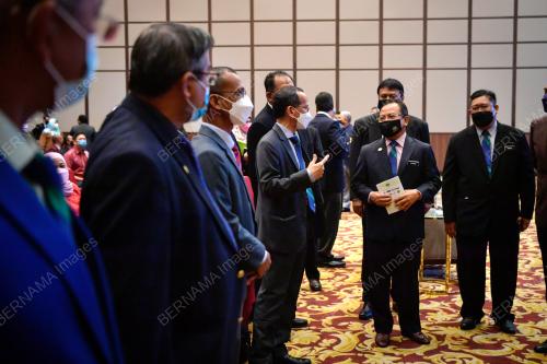 DATUK SERI AHMAD HAMZAH