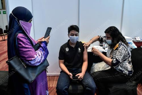 VAKSIN PELAJAR