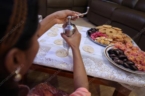 TEMPAHAN KUIH PERAYAAN DEEPAVALI