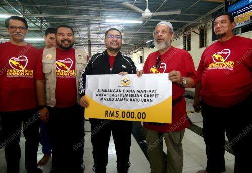 DATUK SERI DR MUJAHID YUSOF