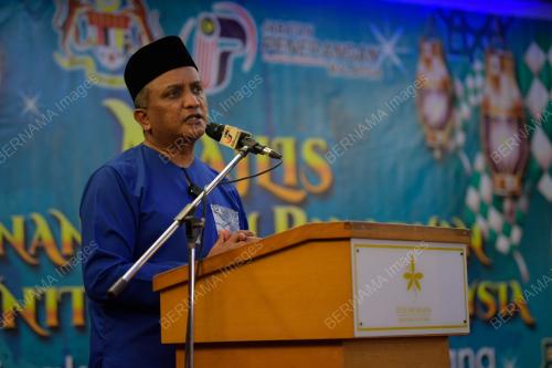 DATUK SERI REEZAL MERICAN NAINA MERICAN