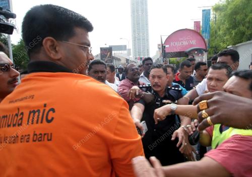 PERHIMPUNAN HARAM