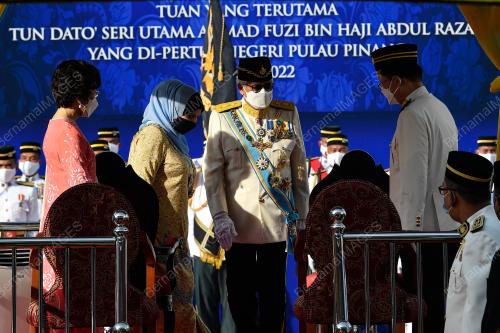 TUN AHMAD FUZI ABDUL RAZAK