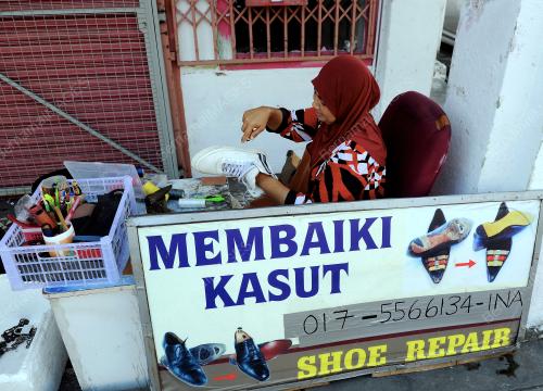 PG01_24022017_TUKANG_KASUT