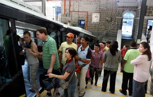 KERETAPI BUKIT BENDERA
