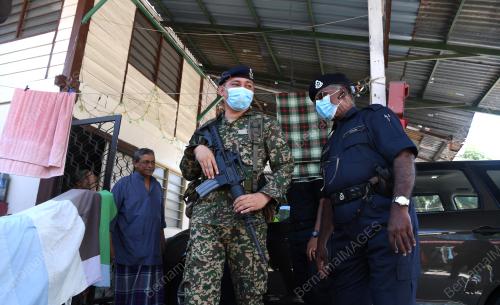 POLIS RONDA KAMPUNG