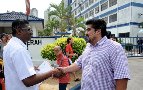 PG01_27032016_BERSALAMAN