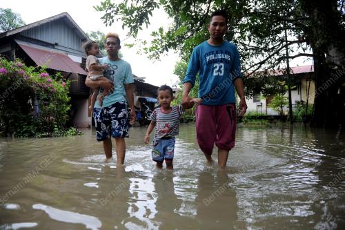 PG01_27052017_HARUNGI_BANJIR