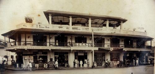 PG01_27092012_RESTORAN_LAMA