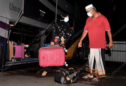 PELAJAR IPTA PULANG