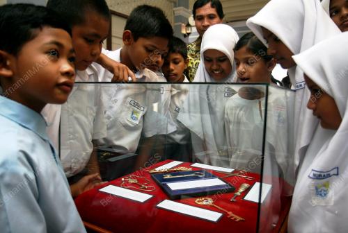 PAMERAN TUNKU