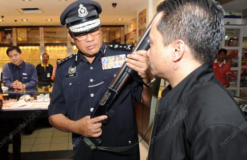 PG01_29022012_POLIS_SENAPANG
