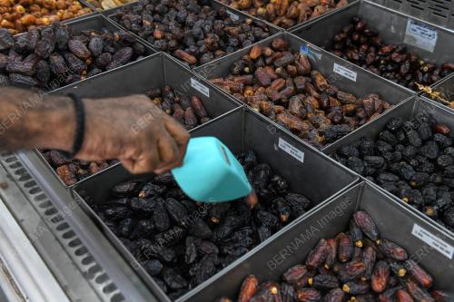 BUAH KURMA