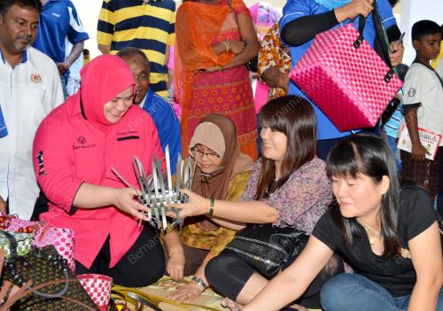 PG01_29042012_TIMBALAN_MENTERI