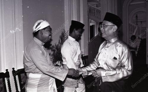 HARI RAYA