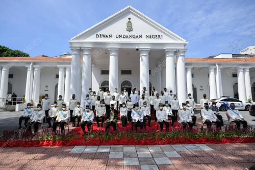 TUN AHMAD FUZI ABDUL RAZAK