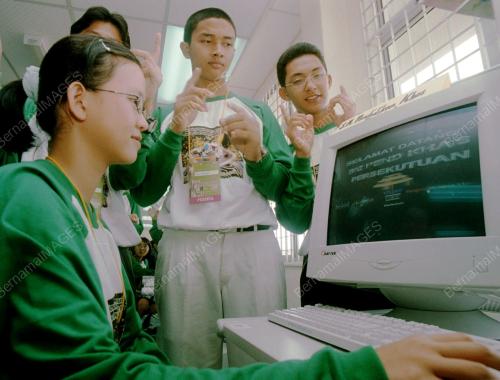 PG02-03_07_2001_KOMPUTER_28012016