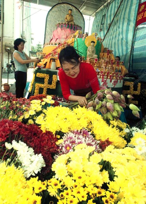 PG02-16_05_2000_HARI_WESAK_07012016