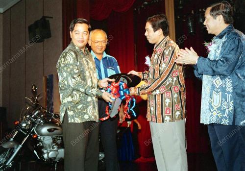 PG02-17_05_2000_SERAH_KUNCI_07012016