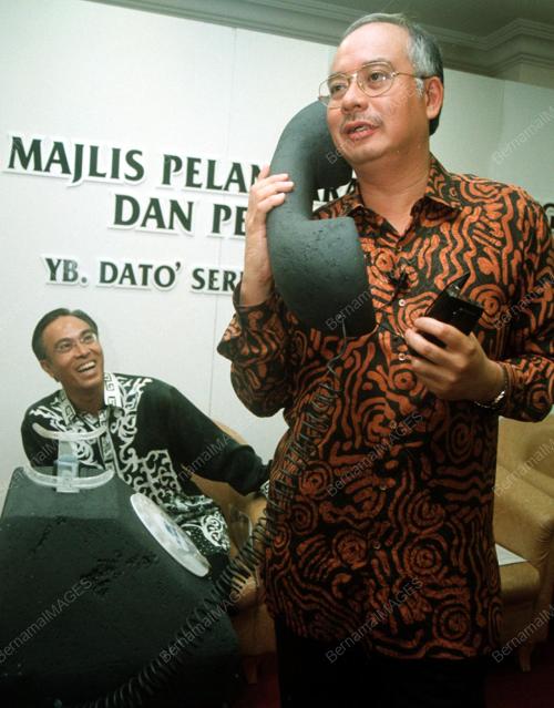 PG02-18_02_01_NAJIB-TALIPON_19012016