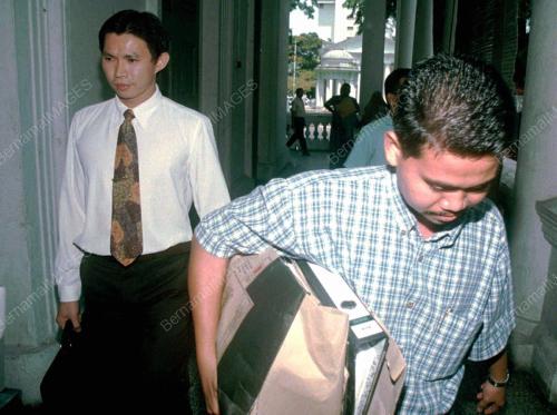 PG02-26_06_01_MAHKAMAH_27012016