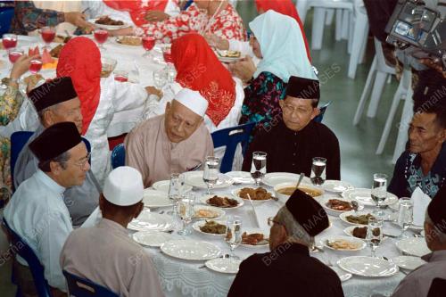 PG02-29_06_01_PM-MAKAN_27012016