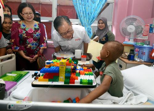 DR LEE BOON CHYE