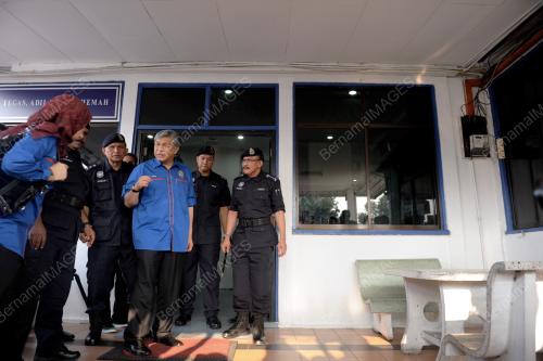 PG02_01032014_LAWAT_BALAI