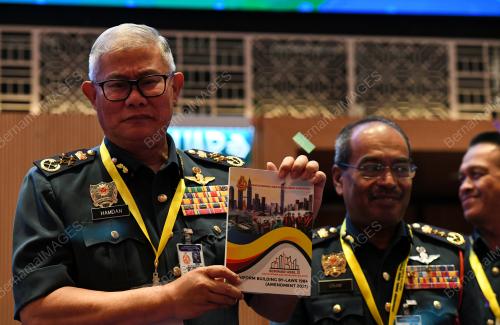 DATUK SERI MOHAMMAD HAMDAN WAHID