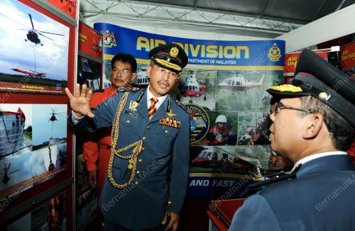 PG02_01122012_MENTERI_BOMBA