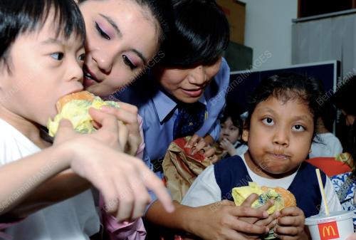PG02_02022012_BURGER