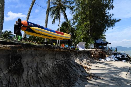 HAKISAN PANTAI
