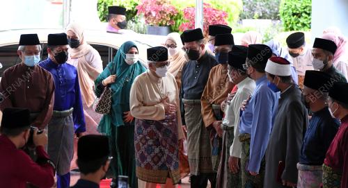 TUN AHMAD FUZI ABDUL RAZAK