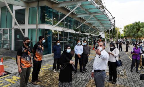 PENANG SARING COVID-19
