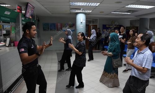 PG02_03042019_PELANGGAN_SENAM_BN201904025346