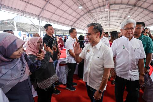 FAHMI FADZIL