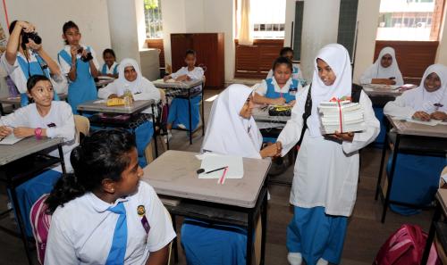 PG02_04032013_SITI_SEKOLAH