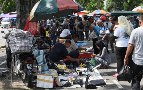 PASAR KARAT