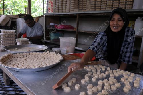 PG02_06062017_NORHANI_KACANG