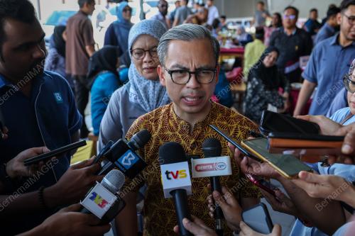 FAHMI FADZIL