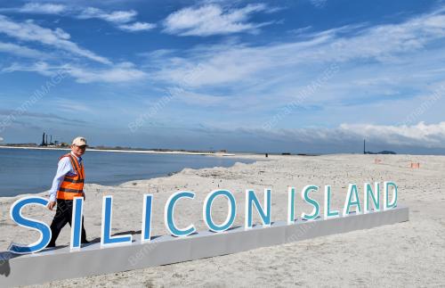 SILICON ISLAND