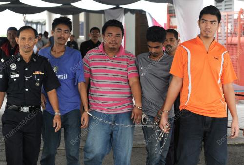 PG02_06092013_MAHKAMAH_SAMUN