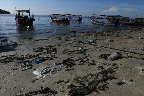 PENCEMARAN PLASTIK