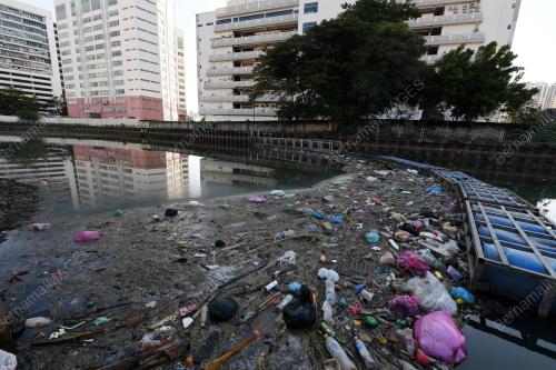 PG02_06112019_SUNGAI_SAMPAH_BN201911056633