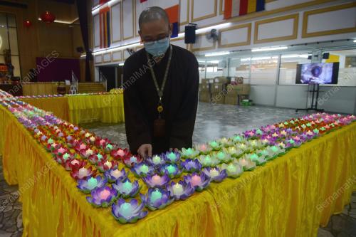 HARI WESAK
